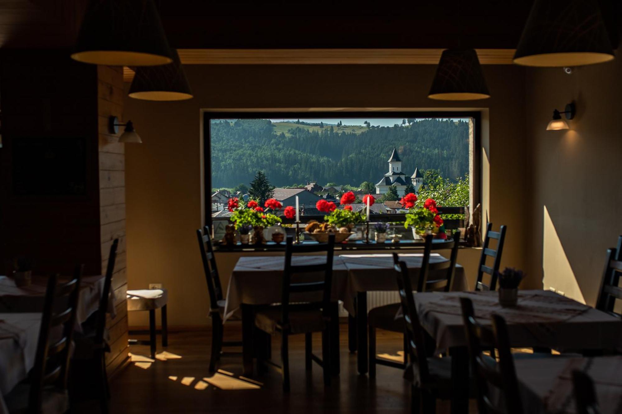 Bucovina Lodge Pension Vámfalu Kültér fotó