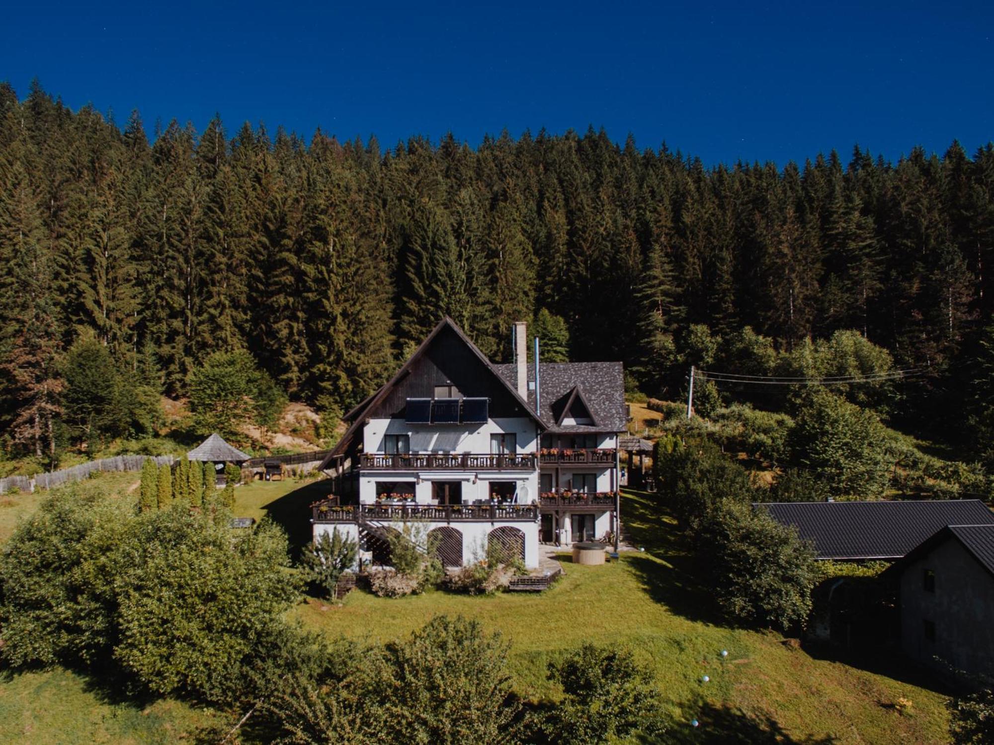 Bucovina Lodge Pension Vámfalu Kültér fotó